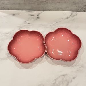 Le Creuset Flower Dish Set of 2